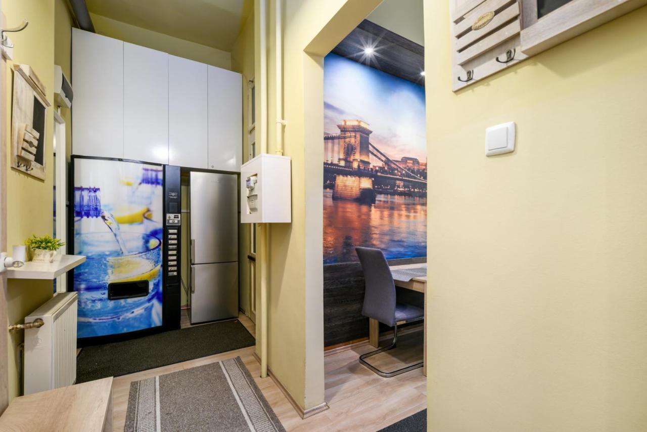 Downtown Deluxe-Two Bedroom Apartment With Sauna Budapesta Exterior foto
