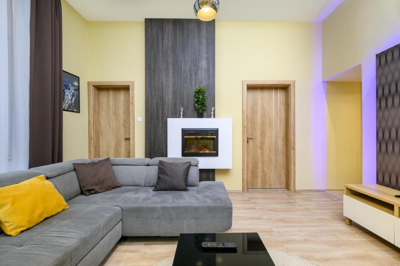 Downtown Deluxe-Two Bedroom Apartment With Sauna Budapesta Exterior foto