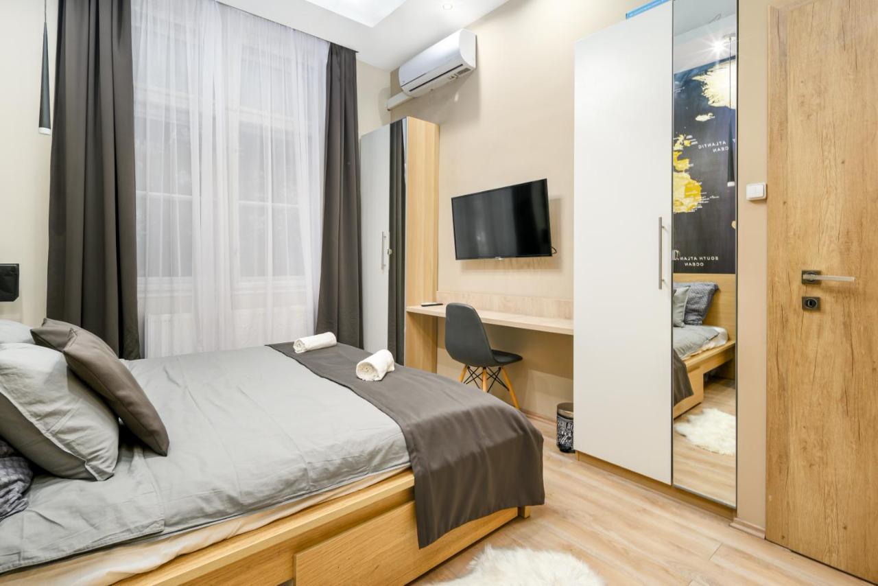 Downtown Deluxe-Two Bedroom Apartment With Sauna Budapesta Exterior foto