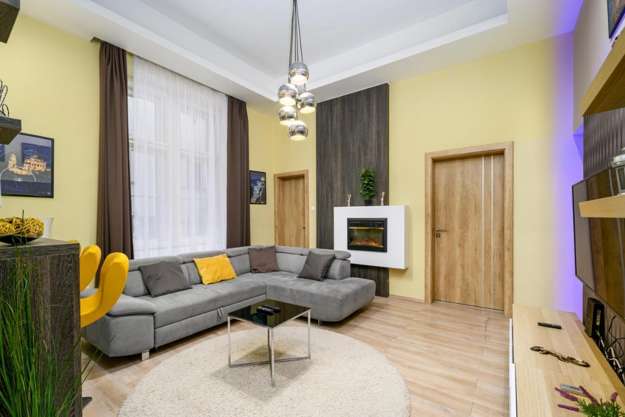 Downtown Deluxe-Two Bedroom Apartment With Sauna Budapesta Exterior foto